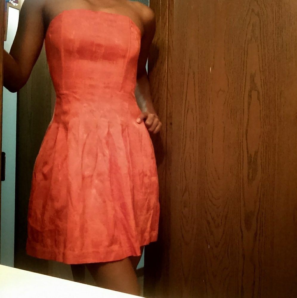 Strapless short dress
